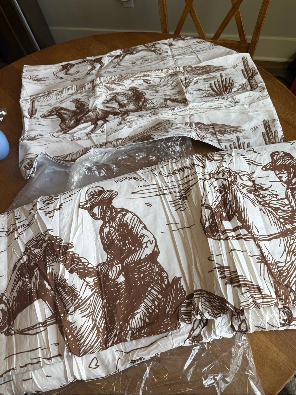Western Cowboy Print Comforter Set in Cream and Brown FULL